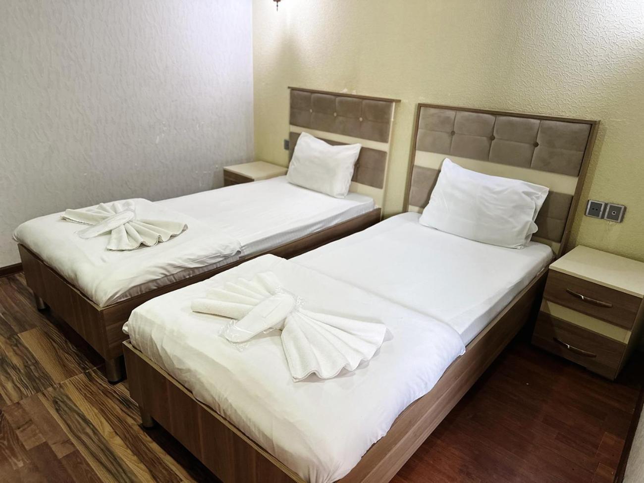 Avi Hotel Baku Exterior photo